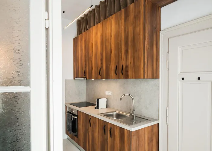 Apartment Black Church Flat Brasov